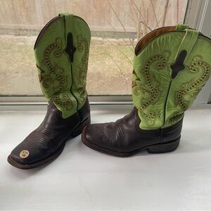 Women’s Cowgirl Boots 7B